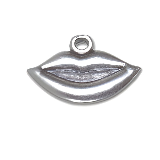 Charm Factory Lips Charm made of silver, featuring a glossy, stylized lip design with detailed texture.