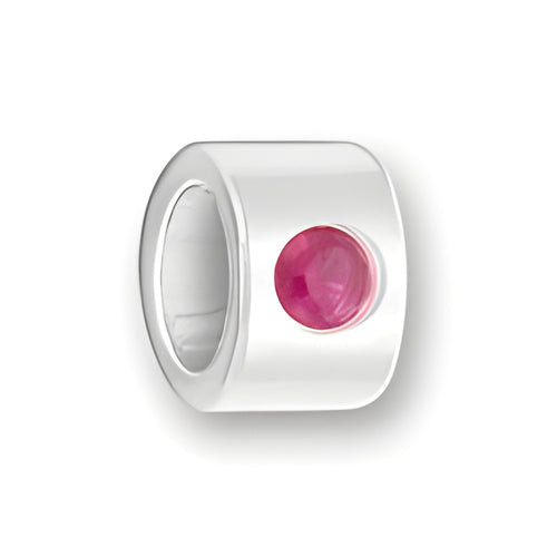 Luv Link Bead in sterling silver featuring a round, faceted January Garnet stone set in the center.