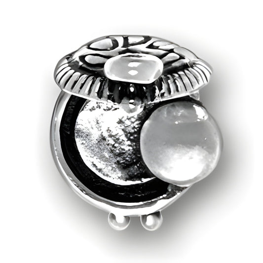 Charm Factory Makeup Compact Charm, crafted from silver, features a decorative lid and a shiny surface.